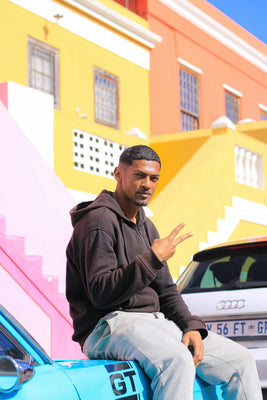 Launching a New Clothing Brand: How to Stand Out in a Competitive Market
