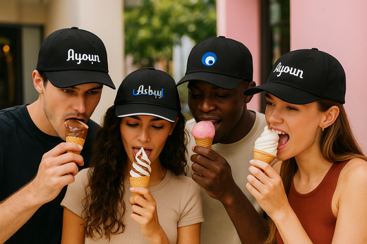 groupe d'amis qui mangent une glace