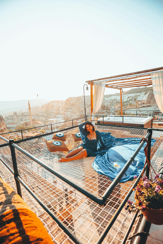 🧿 Comment Savoir Si On a le Mauvais Œil : Signes, Croyances et Remèdes 🧿