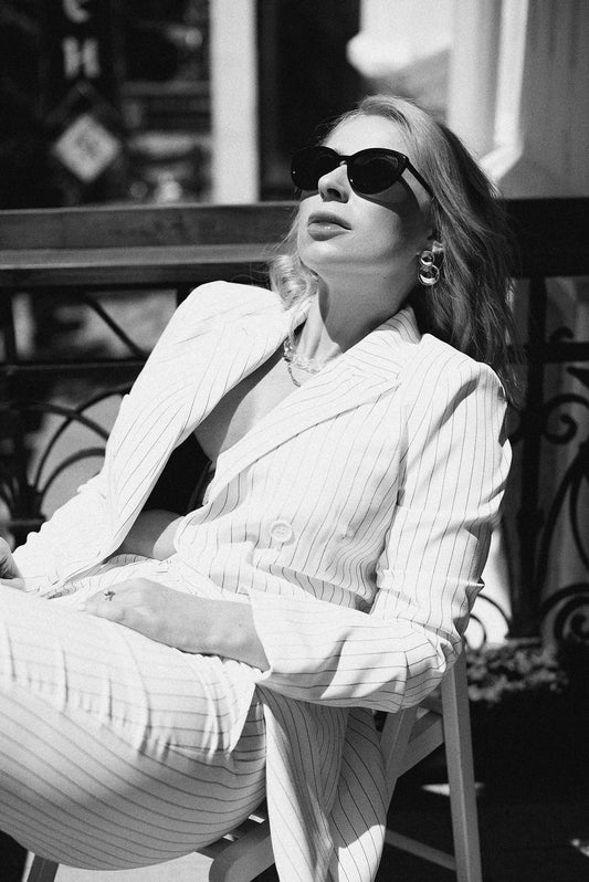 Pourquoi Les Plus Grands Leaders Savent Rire d’Eux-Mêmes (et Toi Aussi, Tu Devrais) 😎